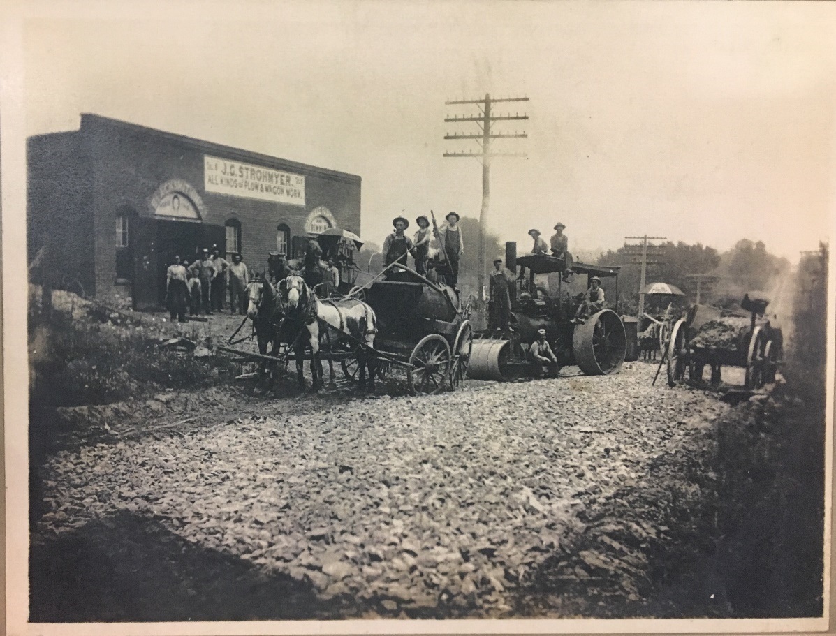 1904: Building Leavenworth Road