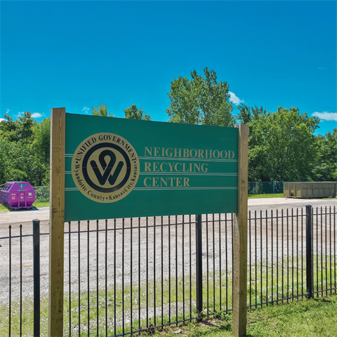 Photograph of the sign at the Recycling & Yard Waste Center in Kansas City, Kansas