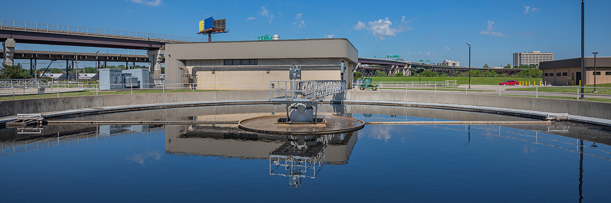 Photograph of the Kaw Point waste water treatment plant in Kansas City, Kansas