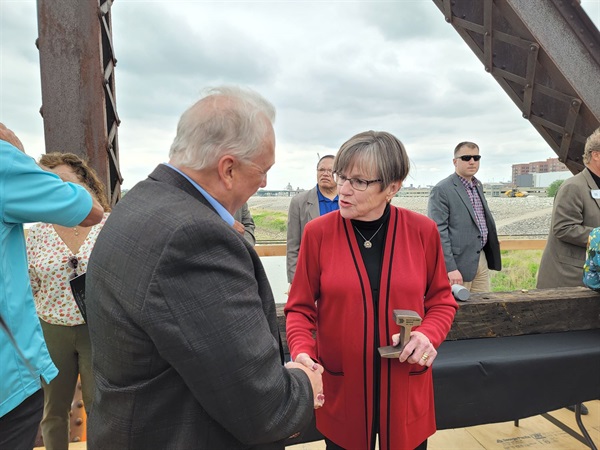 Gov. Kelly and Comm. Burroughs RIB