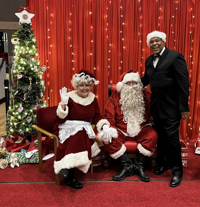 Mayor Garner and Santa Photo